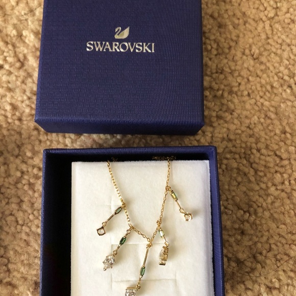 Swarovski gold plated necklace - Picture 3 of 5